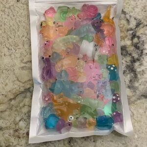 Colorful resin  birthdayToys Set 90 piece birthday party